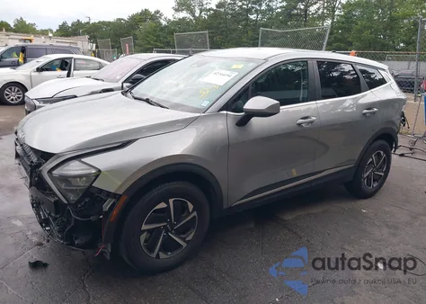 2023 Kia Sportage Hybrid Lx z USA, uszkodzony, nr VIN KNDPUCAGXP7030172